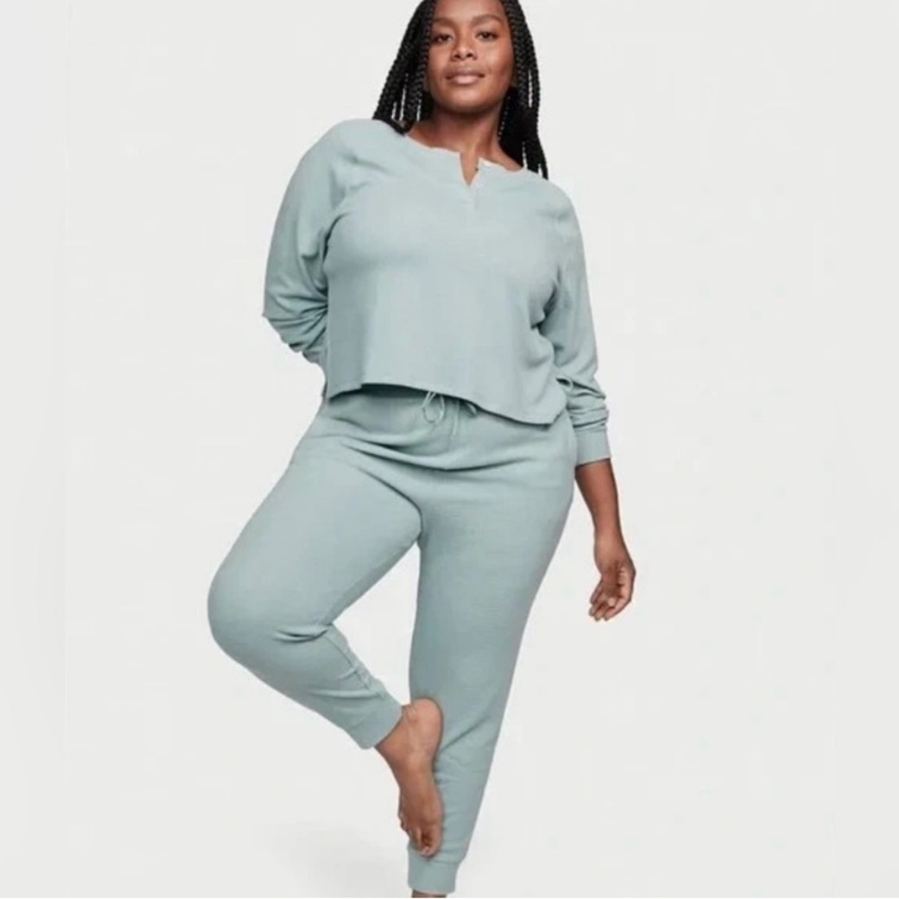Victorias secret Pajamas Set